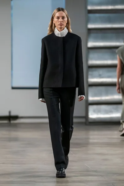 Look 38